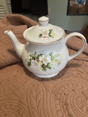 Vintage Sadler Teapot with Flowers, Berries, and Holly Leaves with Gold Trim